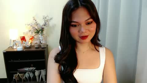 Snapshot of yourangelictransgirl chatting on 02-21-25, 01:11 Hi its me Yna online show from 02-21-25, 01:11