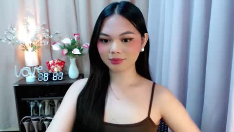 Snapshot of yourangelictransgirl chatting on 09-29-25, 12:21 Hi its me Yna online show from 09-29-25, 12:21