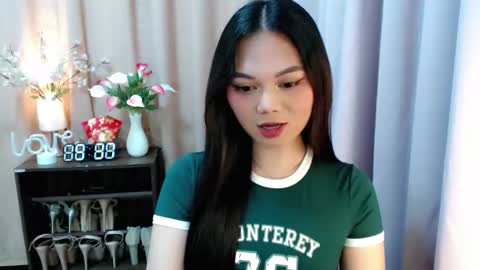 Snapshot of yourangelictransgirl chatting on 09-30-25, 01:38 Hi its me Yna online show from 09-30-25, 01:38