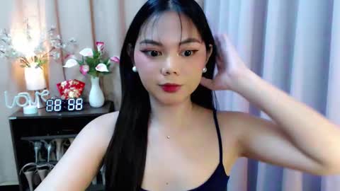 Snapshot of yourangelictransgirl chatting on 10-02-25, 12:56 Hi its me Yna online show from 10-02-25, 12:56