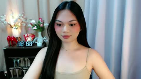 Snapshot of yourangelictransgirl chatting on 10-20-25, 04:51 Hi its me Yna online show from 10-20-25, 04:51
