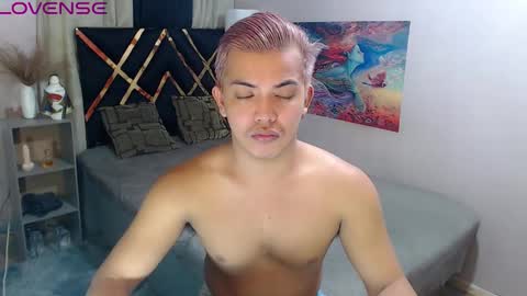 Snapshot of yourasian_bradley chatting on 10-30-25, 06:52 yourasian_bradley online show from 10-30-25, 06:52