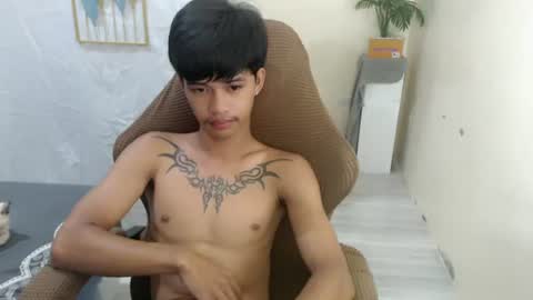 yourasian_eric online show from 06-15-26, 05:53