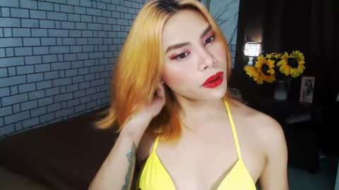 Snapshot of yourasianbigcock chatting on 09-30-25, 01:54 LEXI online show from 09-30-25, 01:54