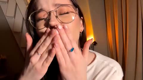 Elsa online show from 03-01-26, 04:42