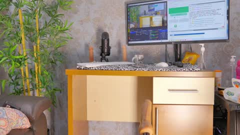 Anna online show from 01-25-25, 07:06