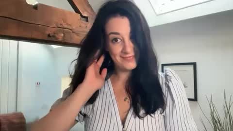 Cassie online show from 05-08-26, 08:30