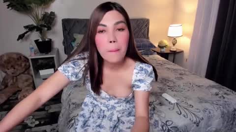 Snapshot of yourcathrinelover chatting on 12-05-24, 04:53 Cathy Murphy online show from 12-05-24, 04:53