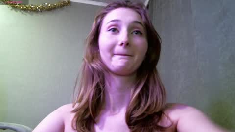 creamysister online show from 12-05-24, 08:55