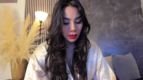 Snapshot of yourcutemolly chatting on 01-27-25, 04:09 Selena online show from 01-27-25, 04:09