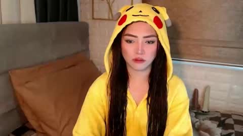 Snapshot of yourdevilsweettsx chatting on 01-07-25, 03:46 JEN online show from 01-07-25, 03:46