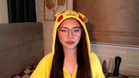 Snapshot of yourdevilsweettsx chatting on 01-09-25, 09:27 JEN online show from 01-09-25, 09:27