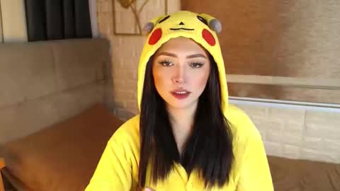 Snapshot of yourdevilsweettsx chatting on 09-09-25, 11:54 JEN online show from 09-09-25, 11:54