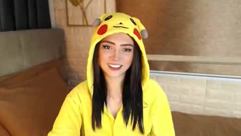 Snapshot of yourdevilsweettsx chatting on 09-10-25, 09:20 JEN online show from 09-10-25, 09:20