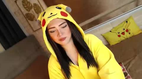 Snapshot of yourdevilsweettsx chatting on 09-20-25, 11:33 JEN online show from 09-20-25, 11:33