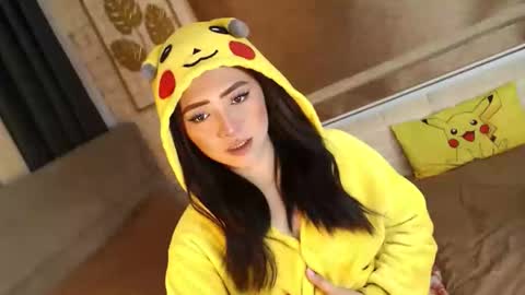 Snapshot of yourdevilsweettsx chatting on 10-03-25, 12:24 JEN online show from 10-03-25, 12:24