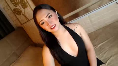 Snapshot of yourdevilsweettsx chatting on 11-24-25, 09:42 JEN online show from 11-24-25, 09:42