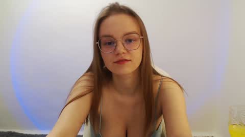Snapshot of yourdreamray chatting on 02-07-25, 09:26 Lana online show from 02-07-25, 09:26