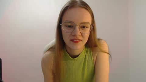 Snapshot of yourdreamray chatting on 05-31-26, 09:38 Lana online show from 05-31-26, 09:38