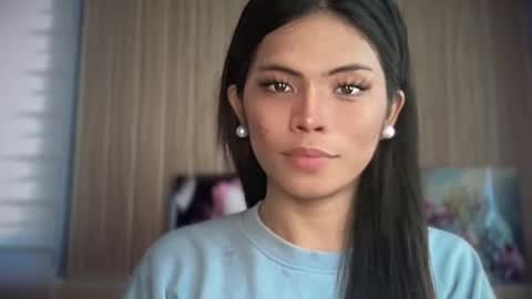 Snapshot of yourehot_pretty chatting on 04-25-26, 12:46 Do read my bio online show from 04-25-26, 12:46