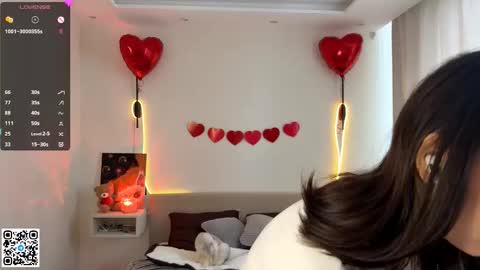 Emilia online show from 02-20-26, 08:16