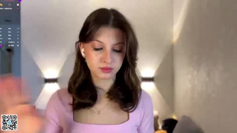 Emilia online show from 04-07-26, 08:04