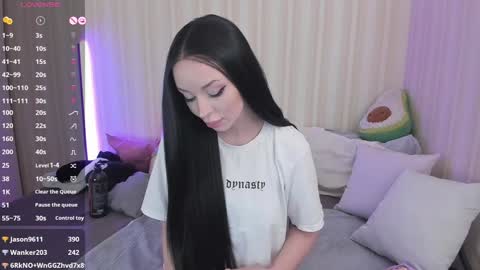 Mary online show from 12-08-24, 11:46