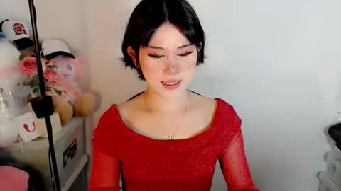 PrettyElla online show from 10-10-25, 04:11