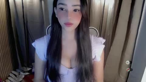 Snapshot of yourfavoratemaureen chatting on 11-26-25, 07:15 maureen love you online show from 11-26-25, 07:15