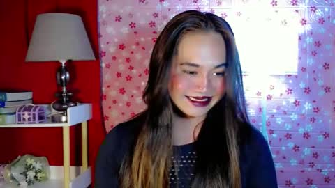 Snapshot of yourfavoratequinn chatting on 09-21-25, 10:39 Quinn online show from 09-21-25, 10:39