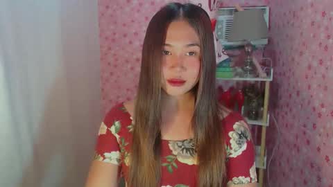 Snapshot of yourfavoratequinn chatting on 11-29-25, 04:15 Quinn online show from 11-29-25, 04:15