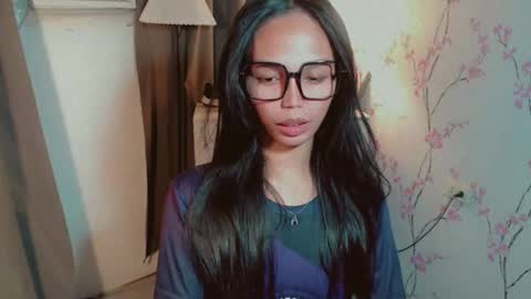 Snapshot of yourfavoratericcie chatting on 12-16-25, 01:16 RICCIE MAE online show from 12-16-25, 01:16