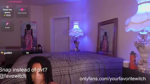 Naava online show from 09-12-25, 04:01