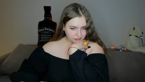 Snapshot of yourgem__ chatting on 12-12-24, 02:44 yourgem__ online show from 12-12-24, 02:44