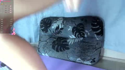 yourgirl_044 online show from 11-23-25, 11:54