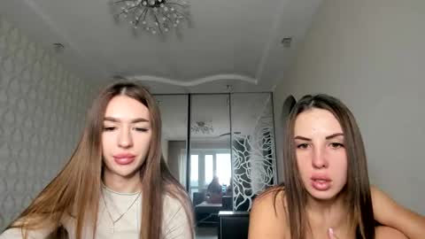 Snapshot of yourgirl_ariella chatting on 11-07-25, 10:04 Ariella online show from 11-07-25, 10:04