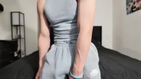 Snapshot of yourguuy21 chatting on 12-22-25, 07:16 yourguuy21 online show from 12-22-25, 07:16