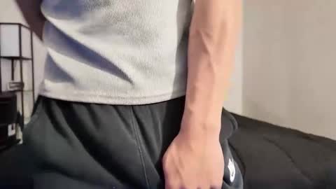 Snapshot of yourguuy21 chatting on 01-11-26, 06:40 yourguuy21 online show from 01-11-26, 06:40