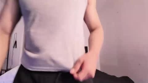 Snapshot of yourguuy21 chatting on 02-02-26, 02:10 yourguuy21 online show from 02-02-26, 02:10