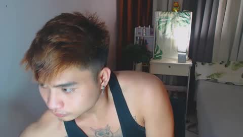 Snapshot of yourhandsome_hunk chatting on 12-29-24, 06:16 Paul online show from 12-29-24, 06:16