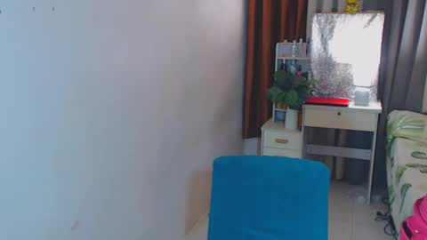 Snapshot of yourhandsome_hunk chatting on 02-14-25, 01:51 Paul online show from 02-14-25, 01:51