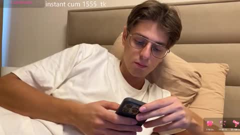 Chris online show from 09-30-25, 07:46