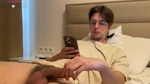 Chris online show from 04-28-26, 06:29