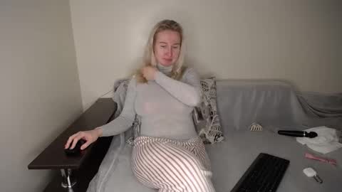 Iamyourdream online show from 04-03-26, 03:32