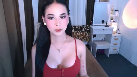 Snapshot of yourhumiliationgirl chatting on 10-15-25, 03:23 yourhumiliationgirl online show from 10-15-25, 03:23