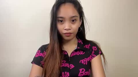 Snapshot of yourlaylia chatting on 06-09-26, 04:02 Lia3 online show from 06-09-26, 04:02