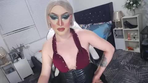 --               online show from 03-10-25, 11:53