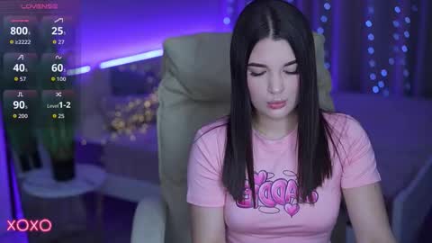 Snapshot of yourlolabunny chatting on 10-27-25, 09:08 L O L A online show from 10-27-25, 09:08