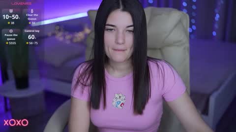 Snapshot of yourlolabunny chatting on 11-15-25, 04:03 L O L A online show from 11-15-25, 04:03