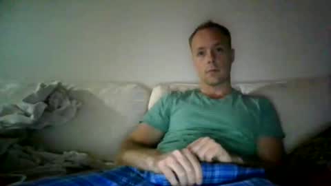 Snapshot of yourlove8523 chatting on 09-17-25, 08:38 yourlove8523 online show from 09-17-25, 08:38